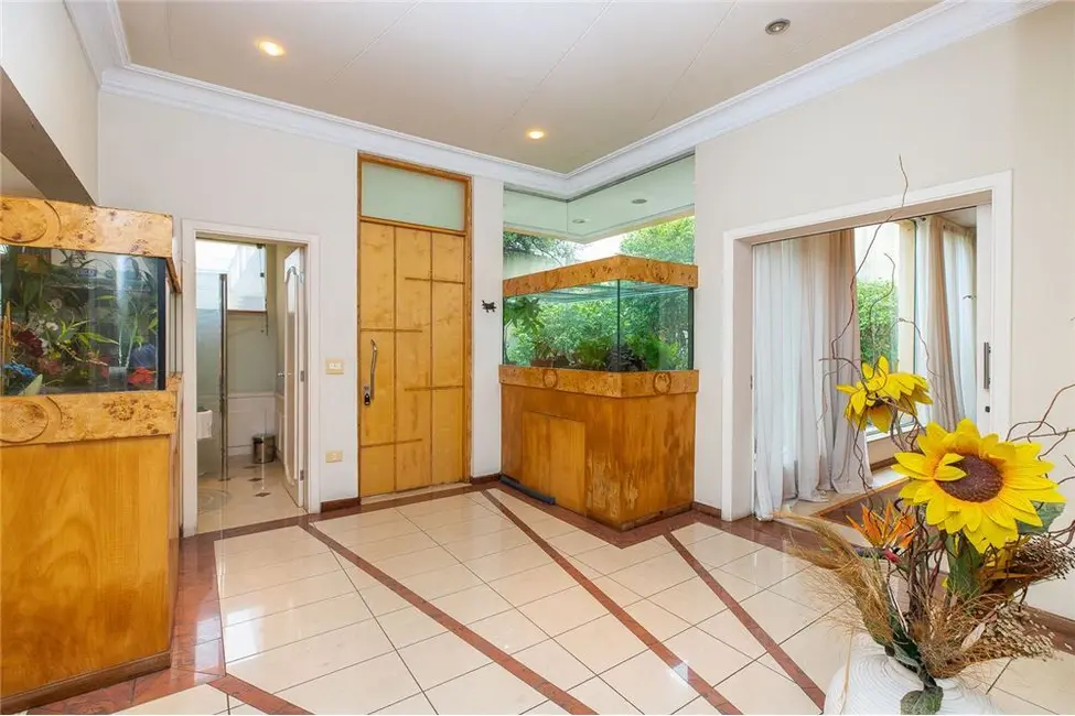 Casa com 4 quartos à venda, 638m2 em Planalto Paulista, São Paulo - SP - imagem 2 Foto 2 de Casa com 4 quartos à venda, 638m2 em Planalto Paulista, São Paulo - SP