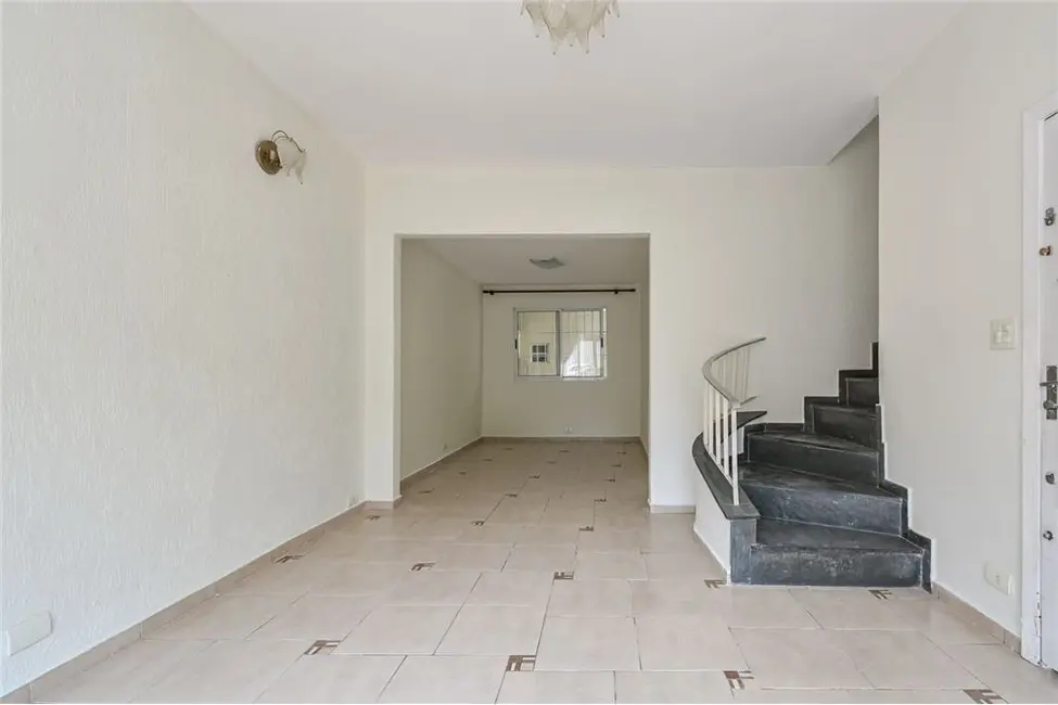 Casa com 3 quartos à venda, 147m2 em Jabaquara, São Paulo - SP - imagem 3 Foto 3 de Casa com 3 quartos à venda, 147m2 em Jabaquara, São Paulo - SP