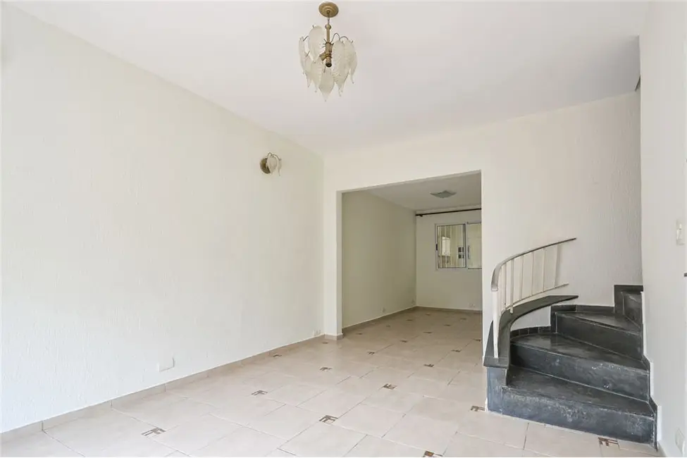 Casa com 3 quartos à venda, 147m2 em Jabaquara, São Paulo - SP - imagem 2 Foto 2 de Casa com 3 quartos à venda, 147m2 em Jabaquara, São Paulo - SP