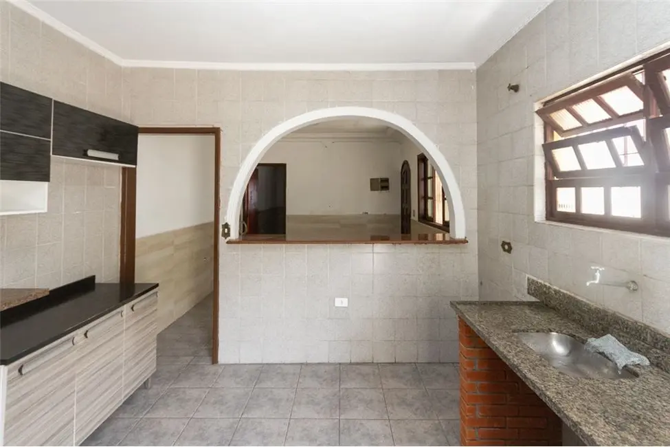 Foto 6 de Casa com 2 quartos à venda, 70m2 em Maracanã, Praia Grande - SP