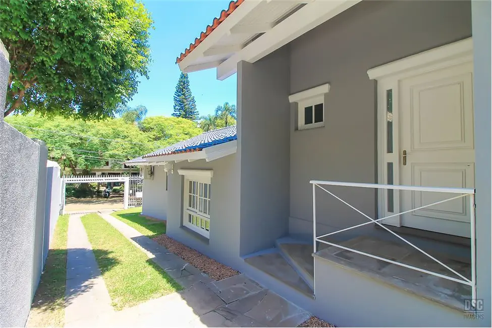 Casa com 3 quartos à venda, 250m2 em Ipanema, Porto Alegre - RS - imagem 6 Foto 6 de Casa com 3 quartos à venda, 250m2 em Ipanema, Porto Alegre - RS