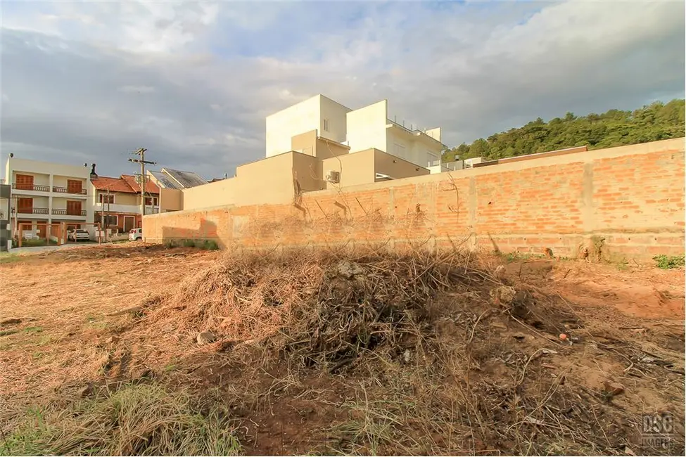 Foto 3 de Terreno / Lote à venda, 403m2 em Espírito Santo, Porto Alegre - RS