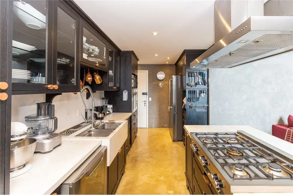Apartamento com 3 quartos à venda, 187m2 em São Paulo - SP - imagem 3 Foto 3 de Apartamento com 3 quartos à venda, 187m2 em São Paulo - SP
