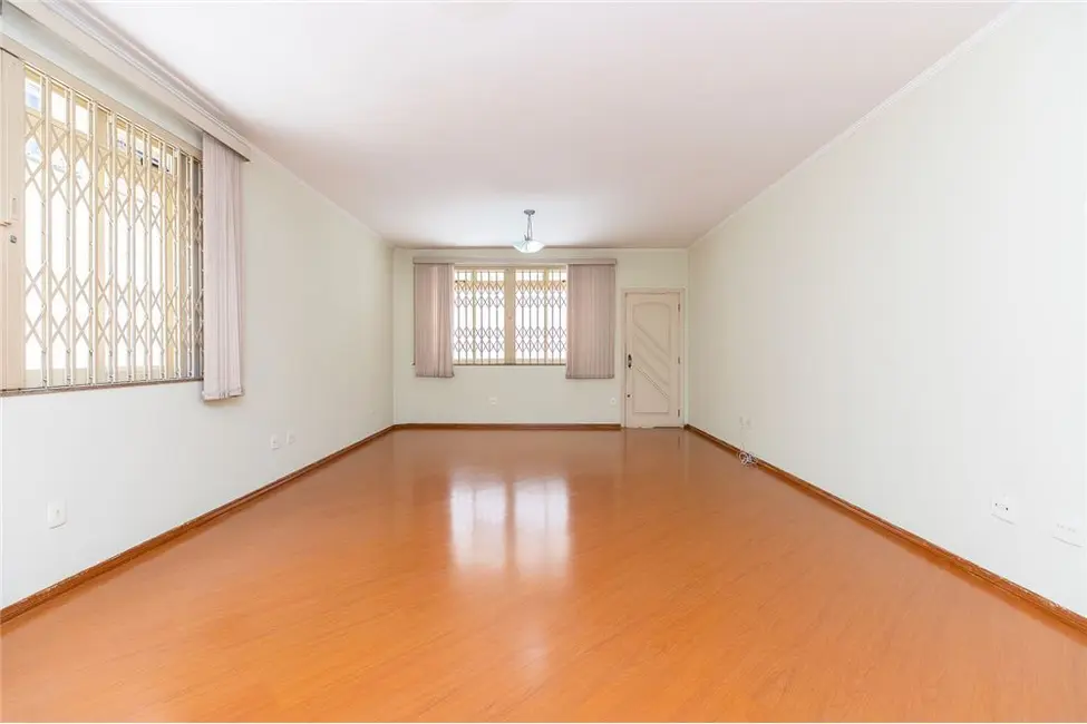 Casa com 4 quartos à venda, 332m2 em Moema, São Paulo - SP - imagem 2 Foto 2 de Casa com 4 quartos à venda, 332m2 em Moema, São Paulo - SP