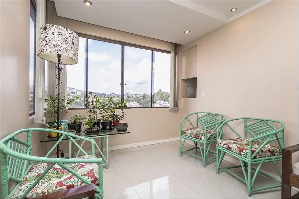 Foto 4 de Apartamento com 3 quartos à venda, 80m2 em Jardim Itu, Porto Alegre - RS