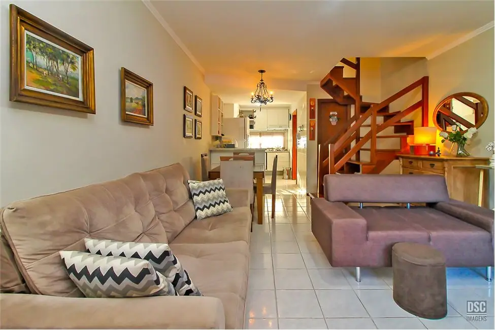 Casa com 3 quartos à venda, 113m2 em Espírito Santo, Porto Alegre - RS - imagem 3 Foto 3 de Casa com 3 quartos à venda, 113m2 em Espírito Santo, Porto Alegre - RS