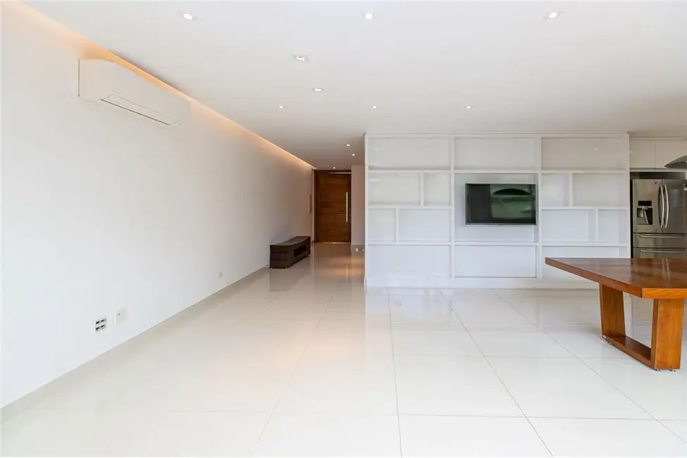 Casa com 5 quartos à venda, 275m2 em Alto da Boa Vista, São Paulo - SP - imagem 5 Foto 5 de Casa com 5 quartos à venda, 275m2 em Alto da Boa Vista, São Paulo - SP