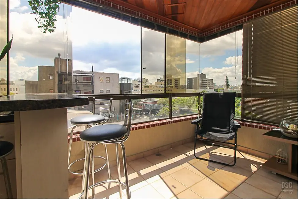 Apartamento com 3 quartos à venda, 101m2 em Menino Deus, Porto Alegre - RS - imagem 9 Foto 9 de Apartamento com 3 quartos à venda, 101m2 em Menino Deus, Porto Alegre - RS