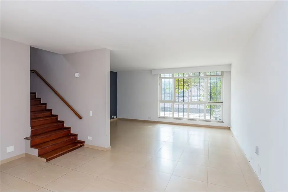 Foto 6 de Casa com 3 quartos à venda, 225m2 em Vila Cordeiro, São Paulo - SP