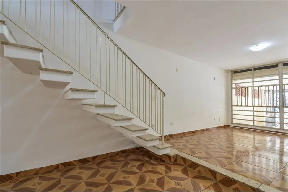 Foto 6 de Casa com 3 quartos à venda, 125m2 em Jardim Aeroporto, São Paulo - SP