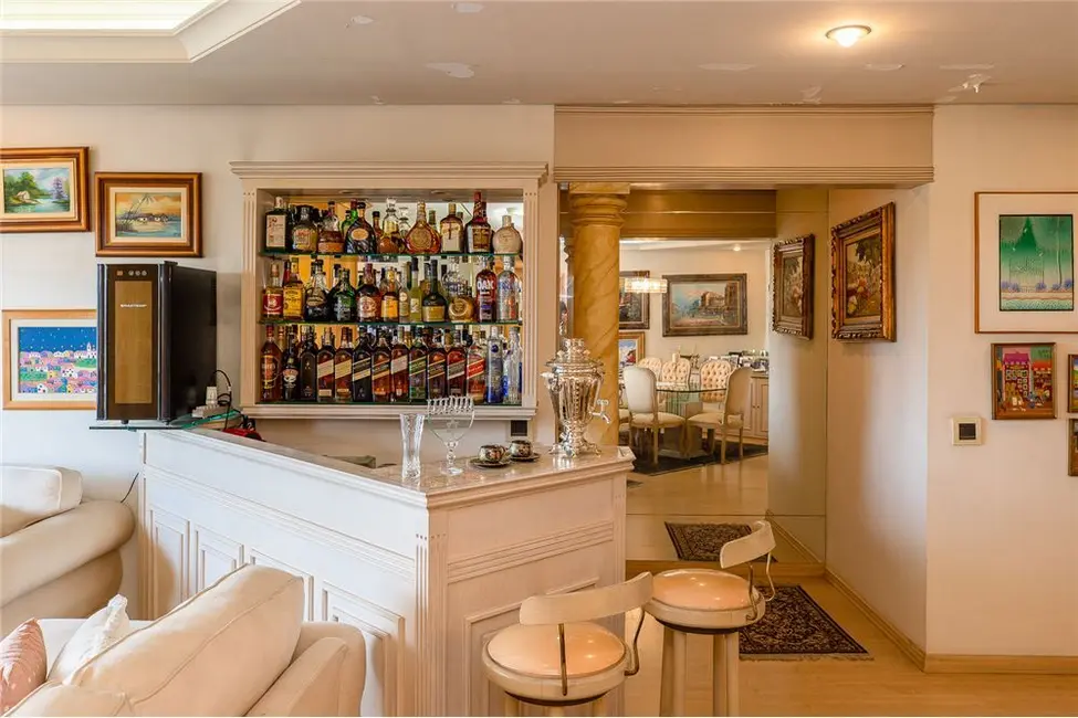 Foto 3 de Apartamento com 3 quartos à venda, 160m2 em Real Parque, São Paulo - SP