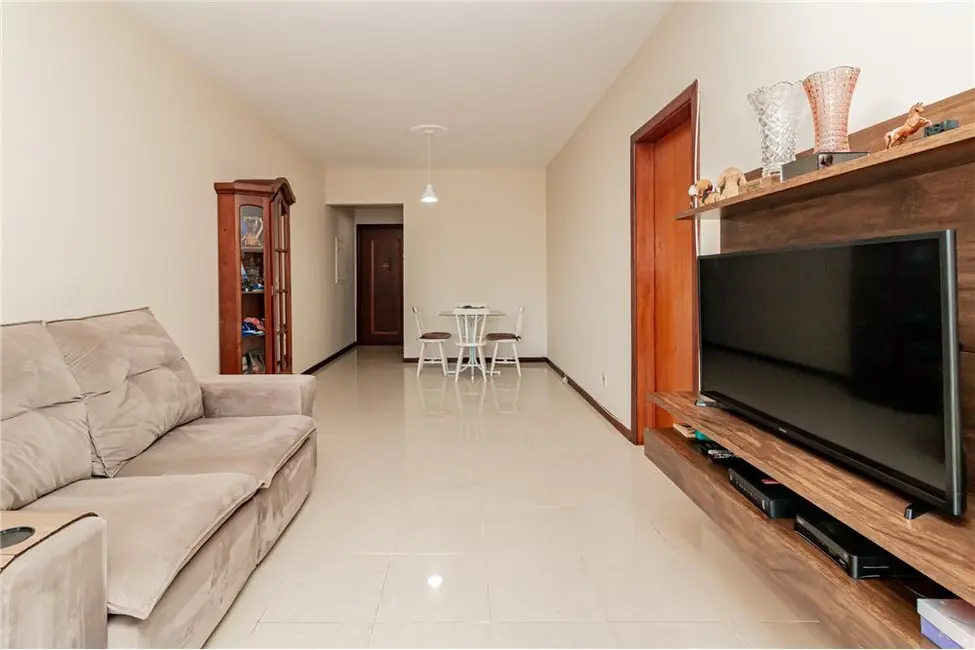 Apartamento com 3 quartos à venda, 103m2 em Mont Serrat, Porto Alegre - RS - imagem 7 Foto 7 de Apartamento com 3 quartos à venda, 103m2 em Mont Serrat, Porto Alegre - RS