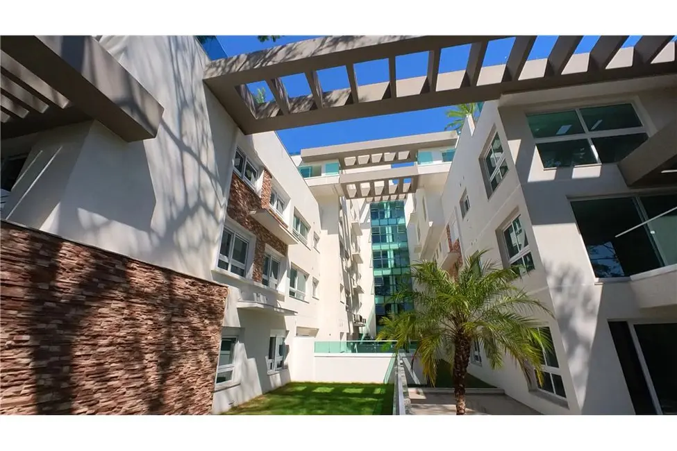 Apartamento com 3 quartos à venda, 92m2 em Menino Deus, Porto Alegre - RS - imagem 3 Foto 3 de Apartamento com 3 quartos à venda, 92m2 em Menino Deus, Porto Alegre - RS