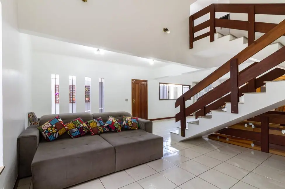 Casa com 3 quartos à venda, 271m2 em Vila Marte, São Paulo - SP - imagem 3 Foto 3 de Casa com 3 quartos à venda, 271m2 em Vila Marte, São Paulo - SP