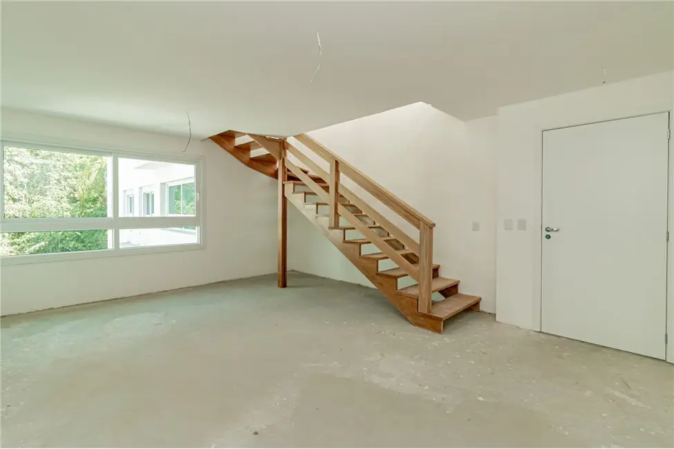 Cobertura com 3 quartos à venda, 184m2 em Menino Deus, Porto Alegre - RS - imagem 4 Foto 4 de Cobertura com 3 quartos à venda, 184m2 em Menino Deus, Porto Alegre - RS