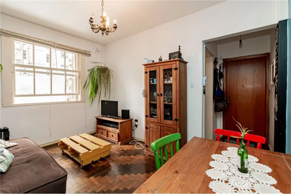 Apartamento com 1 quarto à venda, 42m2 em Centro Histórico, Porto Alegre - RS - imagem 3 Foto 3 de Apartamento com 1 quarto à venda, 42m2 em Centro Histórico, Porto Alegre - RS