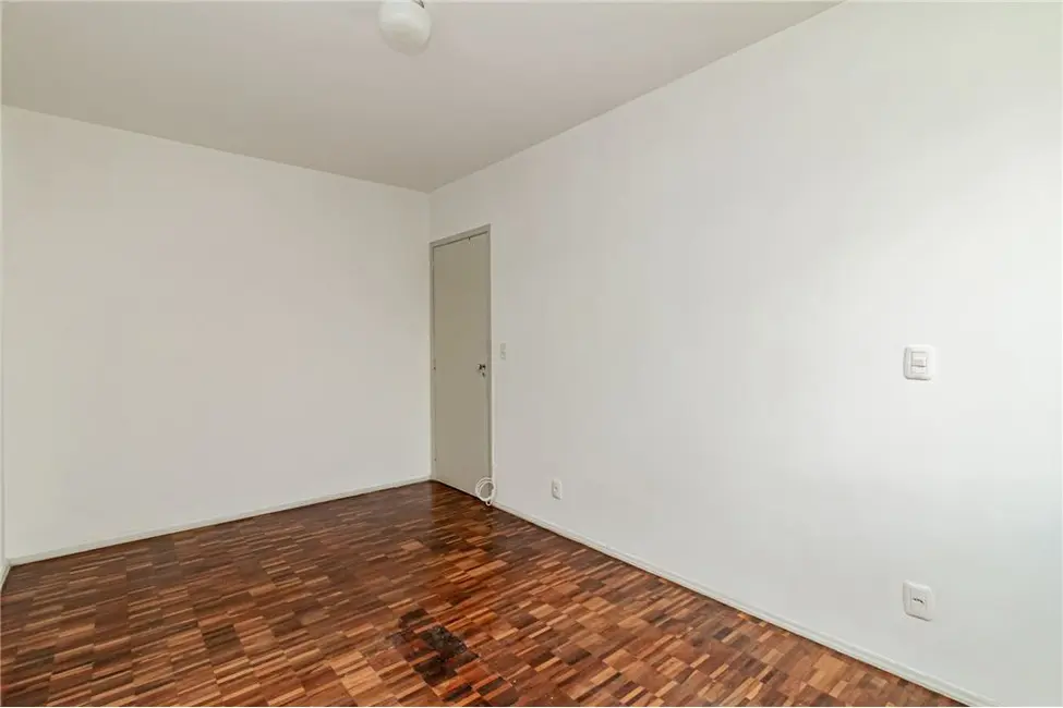Apartamento com 2 quartos à venda, 64m2 em Petrópolis, Porto Alegre - RS - imagem 8 Foto 8 de Apartamento com 2 quartos à venda, 64m2 em Petrópolis, Porto Alegre - RS