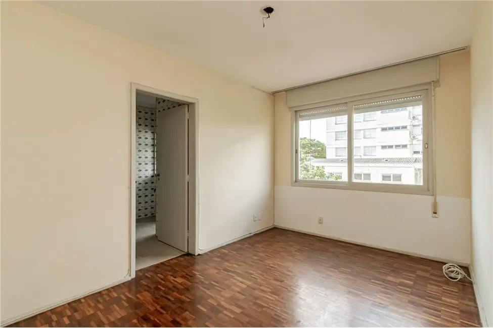 Apartamento com 2 quartos à venda, 64m2 em Petrópolis, Porto Alegre - RS - imagem 4 Foto 4 de Apartamento com 2 quartos à venda, 64m2 em Petrópolis, Porto Alegre - RS
