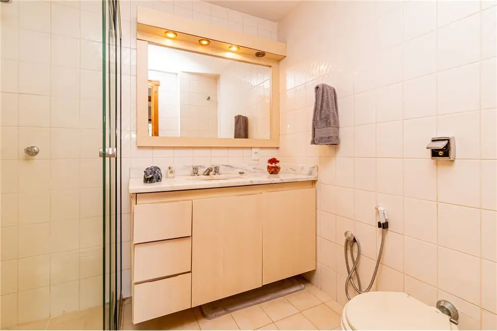 Foto 9 de Apartamento com 2 quartos à venda, 97m2 em Bela Vista, Porto Alegre - RS