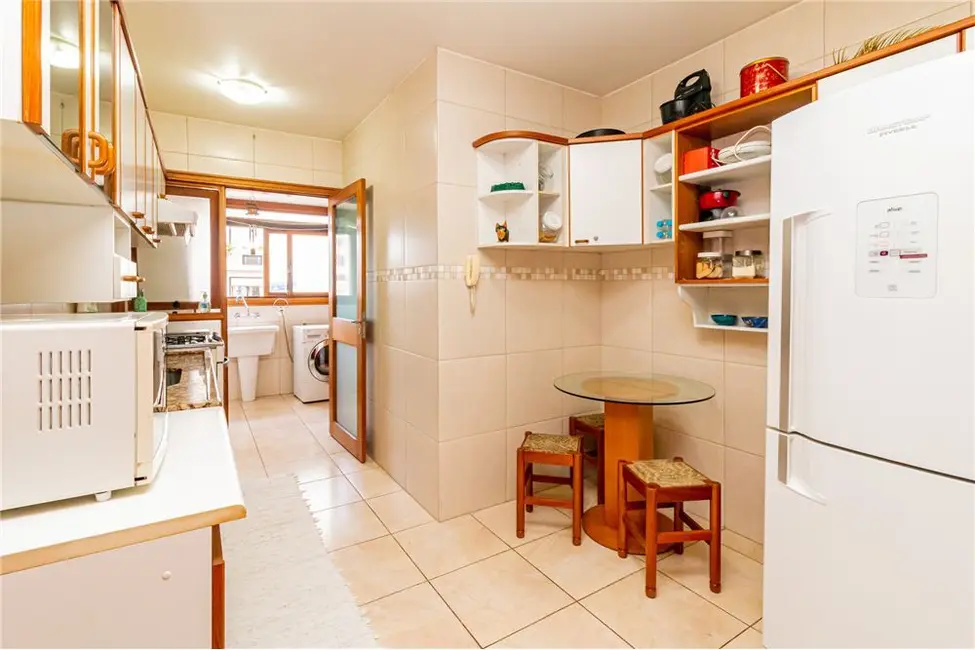 Foto 4 de Apartamento com 2 quartos à venda, 97m2 em Bela Vista, Porto Alegre - RS