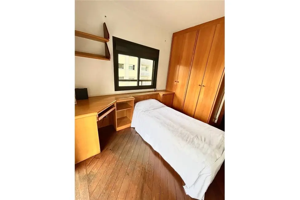 Apartamento com 4 quartos à venda, 177m2 em Aclimação, São Paulo - SP - imagem 5 Foto 5 de Apartamento com 4 quartos à venda, 177m2 em Aclimação, São Paulo - SP