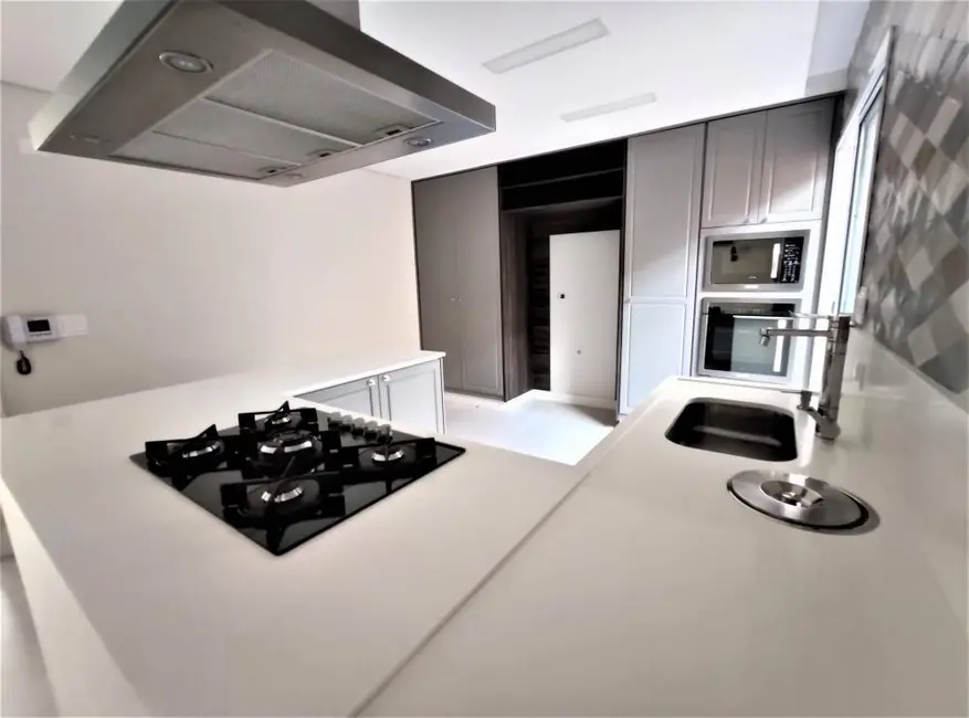 Foto 2 de Casa com 3 quartos à venda, 264m2 em Vila Lúcia, São Paulo - SP