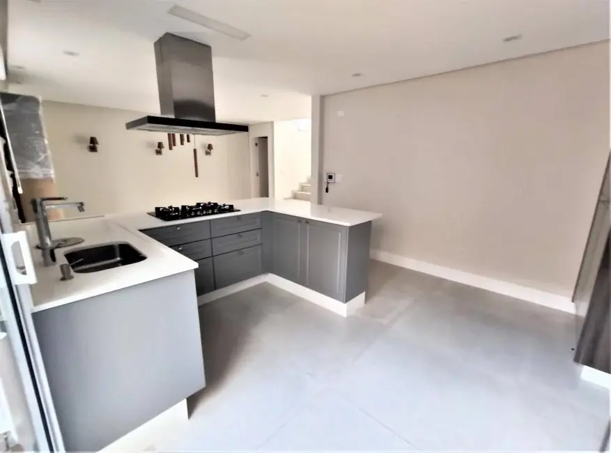 Foto 4 de Casa com 3 quartos à venda, 264m2 em Vila Lúcia, São Paulo - SP