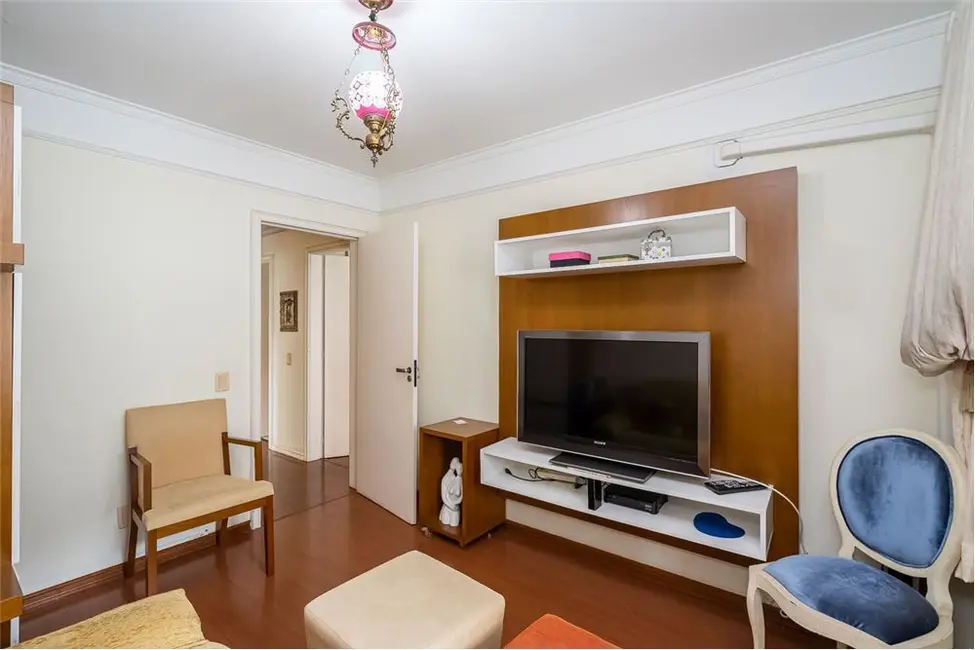 Foto 9 de Apartamento com 3 quartos à venda, 131m2 em Higienópolis, Porto Alegre - RS