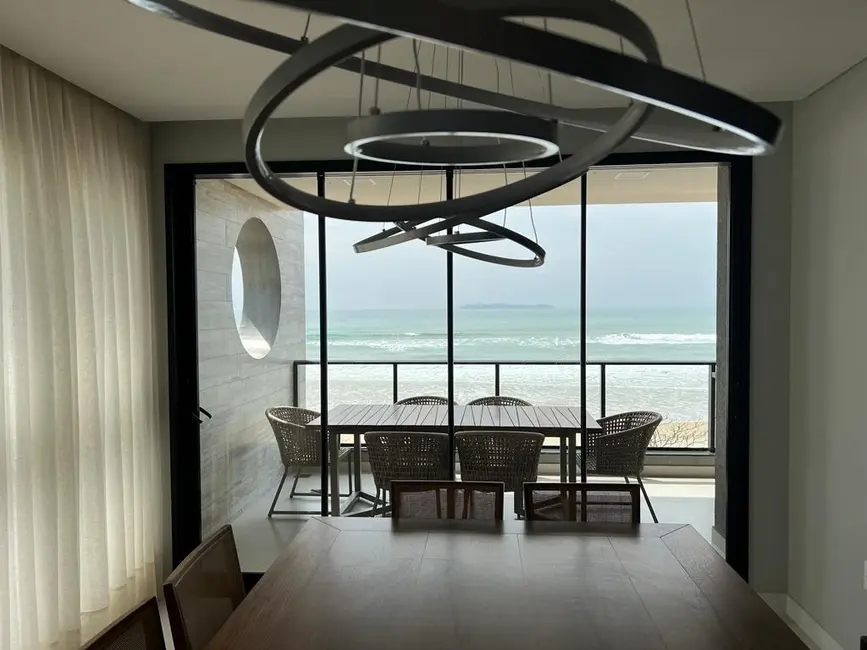 Foto 5 de Apartamento com 3 quartos à venda, 145m2 em Bombinhas - SC