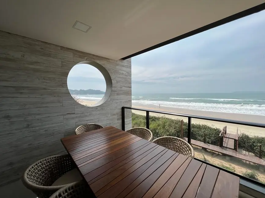 Foto 9 de Apartamento com 3 quartos à venda, 145m2 em Bombinhas - SC