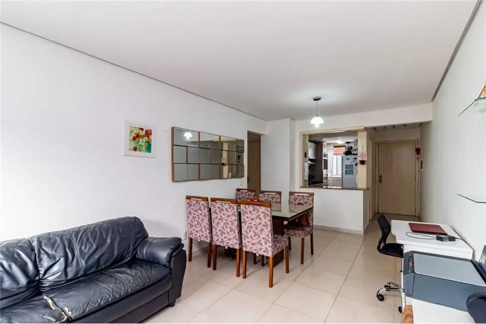 Apartamento com 2 quartos à venda, 76m2 em Centro Histórico, Porto Alegre - RS - imagem 7 Foto 7 de Apartamento com 2 quartos à venda, 76m2 em Centro Histórico, Porto Alegre - RS