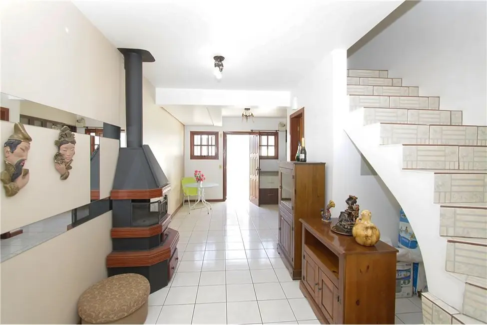 Casa com 2 quartos à venda, 89m2 em Santa Isabel, Viamao - RS - imagem 4 Foto 4 de Casa com 2 quartos à venda, 89m2 em Santa Isabel, Viamao - RS