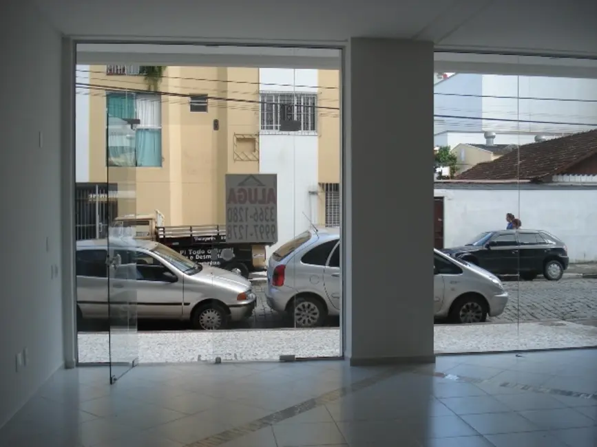 Loja à venda, 135m2 em Centro, Balneario Camboriu - SC - imagem 9 Foto 9 de Loja à venda, 135m2 em Centro, Balneario Camboriu - SC