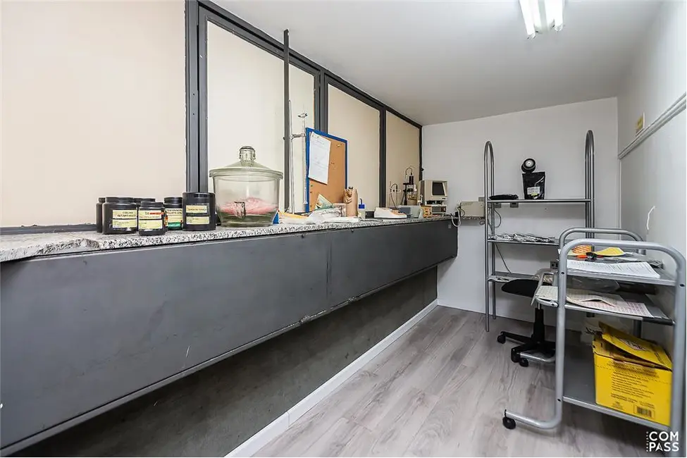 Foto 7 de Loja à venda, 43m2 em Auxiliadora, Porto Alegre - RS