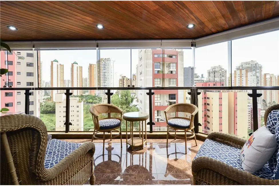 Foto 2 de Apartamento com 4 quartos à venda, 220m2 em São Paulo - SP
