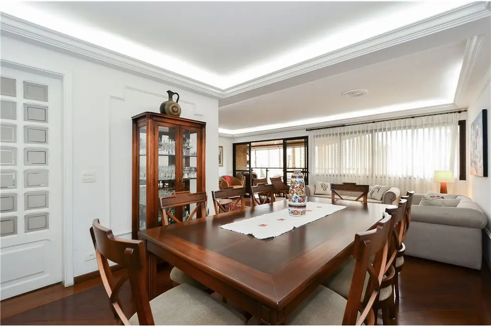 Foto 9 de Apartamento com 4 quartos à venda, 220m2 em São Paulo - SP