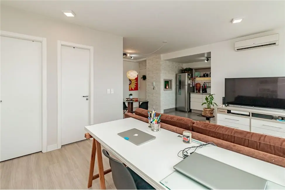 Foto 9 de Apartamento com 3 quartos à venda, 67m2 em Jardim Lindóia, Porto Alegre - RS