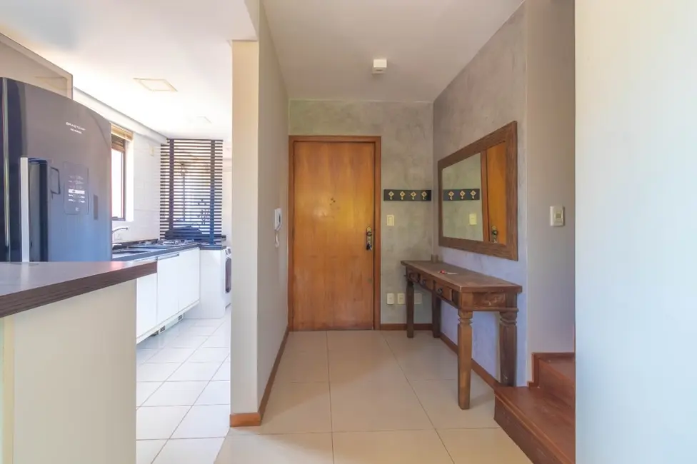 Apartamento com 2 quartos à venda, 81m2 em Passo da Areia, Porto Alegre - RS - imagem 6 Foto 6 de Apartamento com 2 quartos à venda, 81m2 em Passo da Areia, Porto Alegre - RS