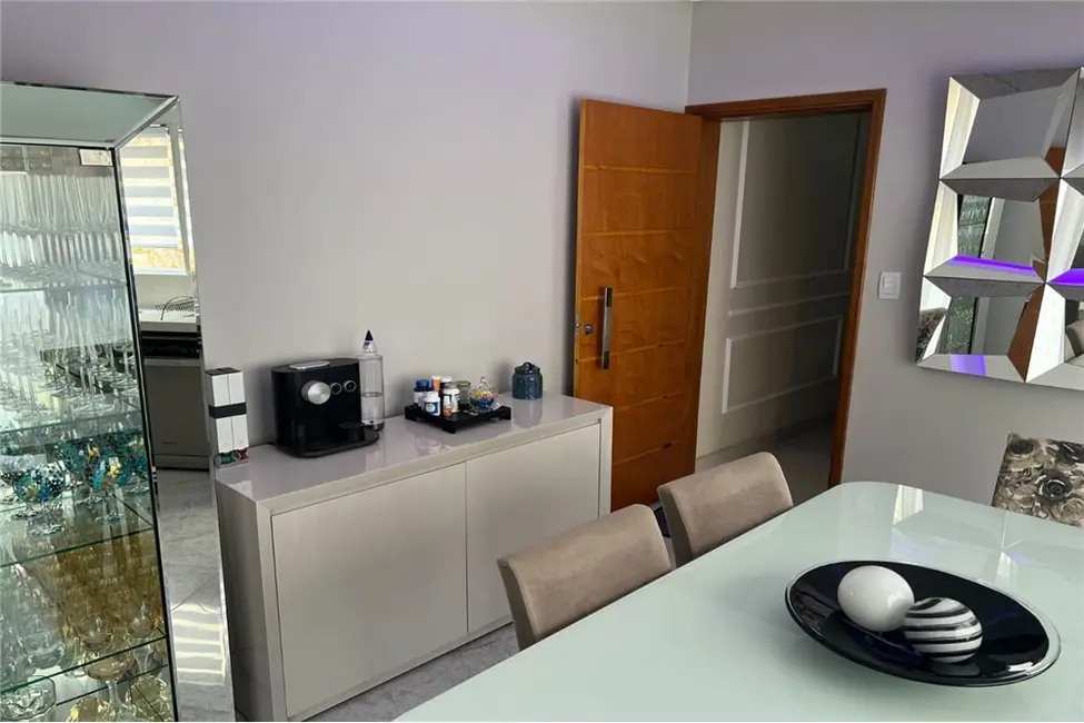 Foto 7 de Casa com 4 quartos à venda, 258m2 em Itaquera, São Paulo - SP