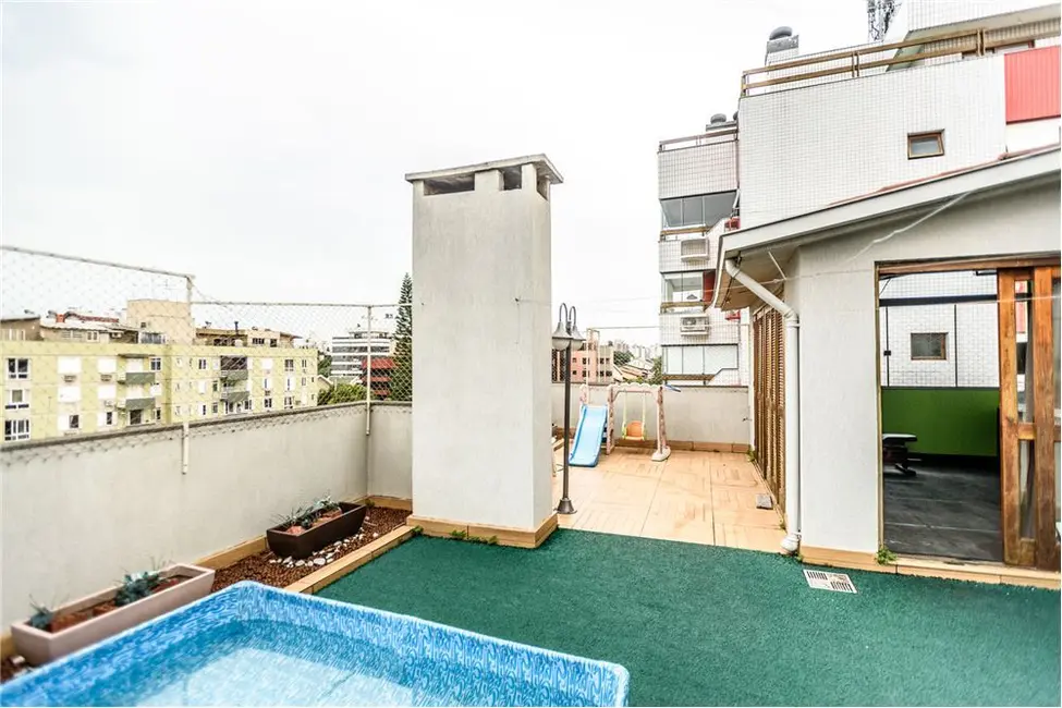Cobertura com 3 quartos à venda, 241m2 em Jardim Lindóia, Porto Alegre - RS - imagem 5 Foto 5 de Cobertura com 3 quartos à venda, 241m2 em Jardim Lindóia, Porto Alegre - RS