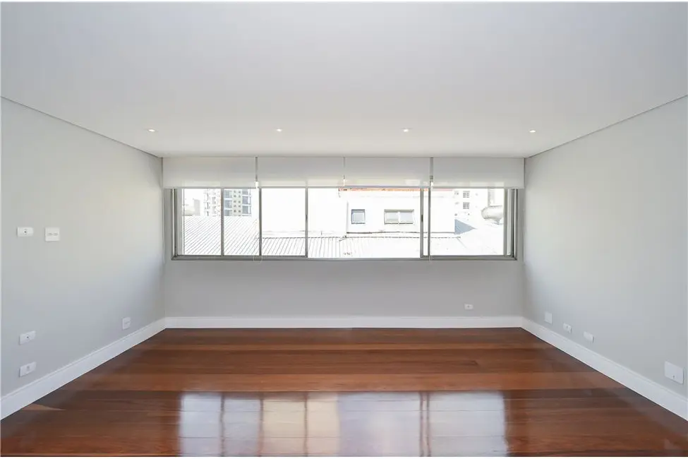 Apartamento com 3 quartos à venda, 137m2 em Itaim Bibi, São Paulo - SP - imagem 1 Foto 1 de Apartamento com 3 quartos à venda, 137m2 em Itaim Bibi, São Paulo - SP