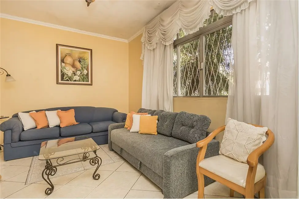 Casa com 3 quartos à venda, 151m2 em Santa Maria Goretti, Porto Alegre - RS - imagem 6 Foto 6 de Casa com 3 quartos à venda, 151m2 em Santa Maria Goretti, Porto Alegre - RS