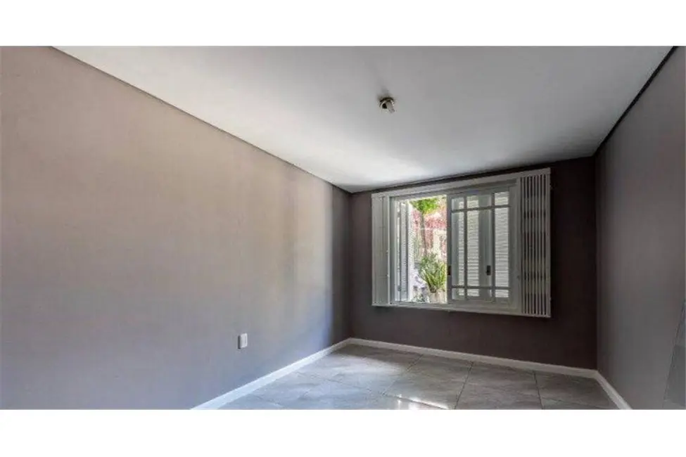 Foto 6 de Casa com 4 quartos à venda, 280m2 em Vila Assunção, Porto Alegre - RS