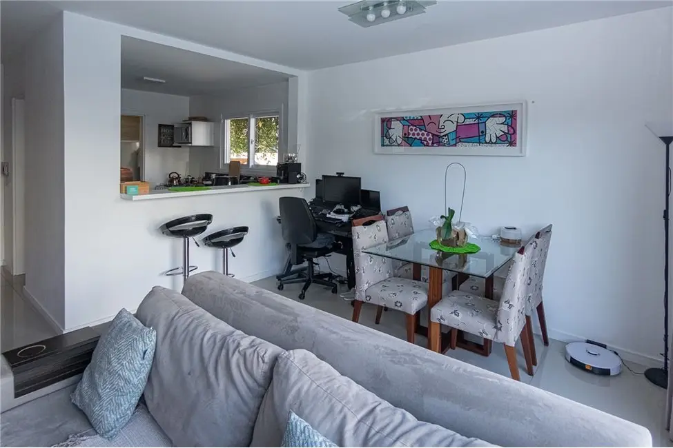 Casa com 3 quartos à venda, 99m2 em Lomba do Pinheiro, Porto Alegre - RS - imagem 6 Foto 6 de Casa com 3 quartos à venda, 99m2 em Lomba do Pinheiro, Porto Alegre - RS