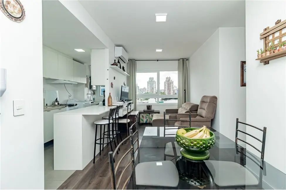 Foto 2 de Apartamento com 3 quartos à venda, 67m2 em Jardim Lindóia, Porto Alegre - RS