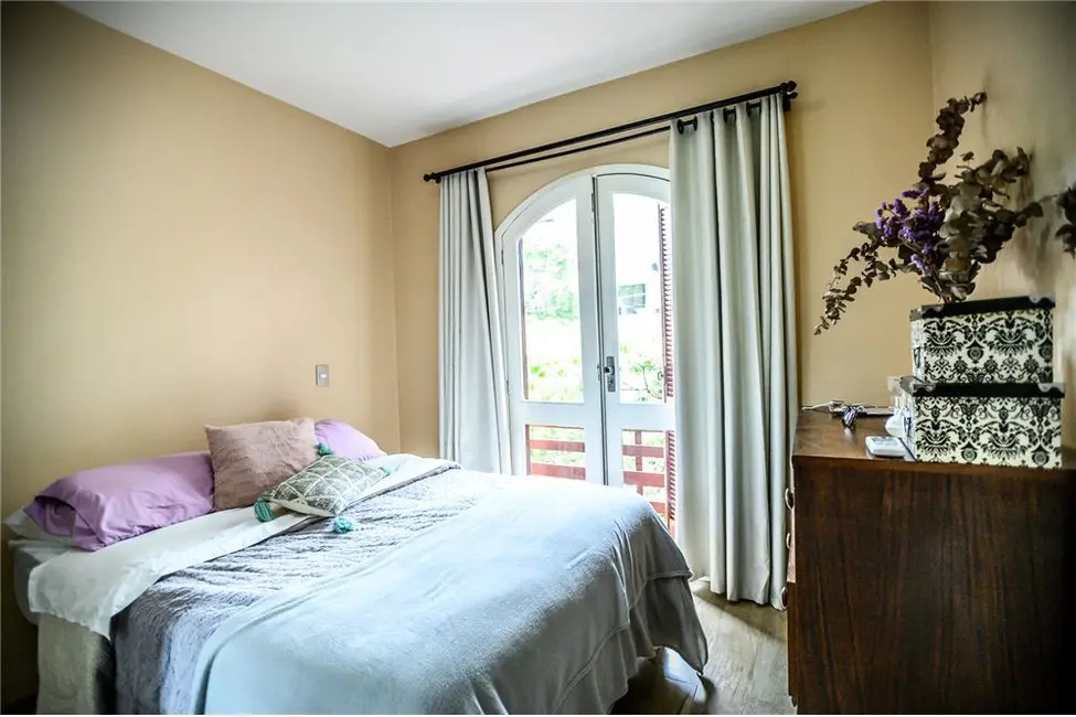 Apartamento com 1 quarto à venda, 40m2 em Menino Deus, Porto Alegre - RS - imagem 4 Foto 4 de Apartamento com 1 quarto à venda, 40m2 em Menino Deus, Porto Alegre - RS