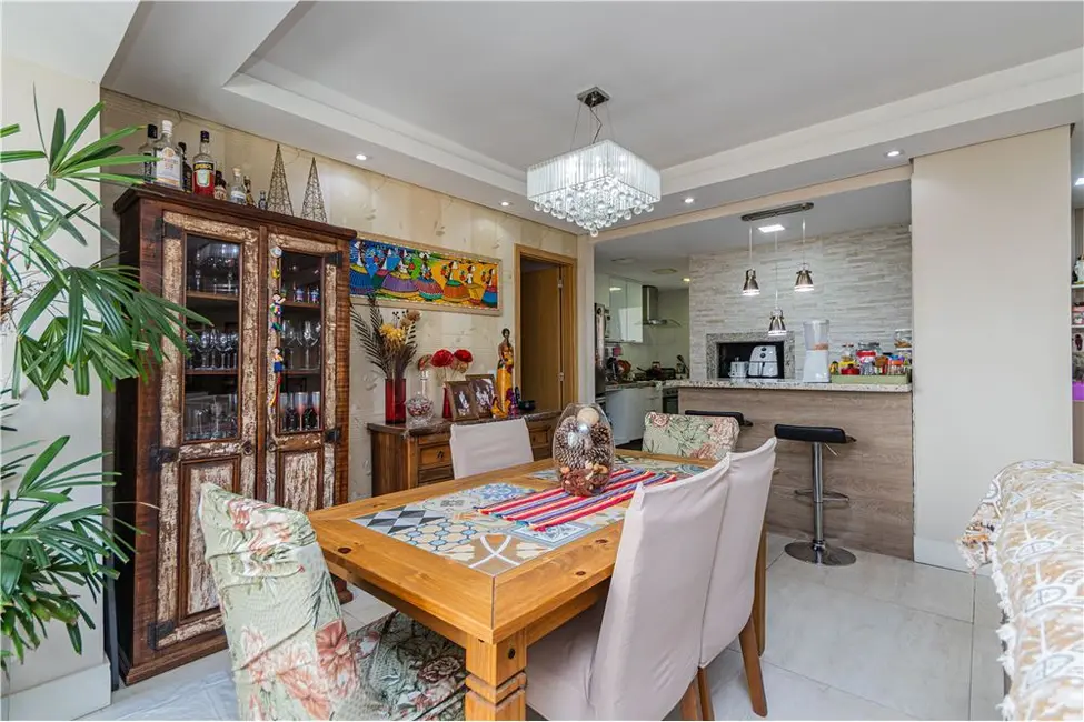 Foto 6 de Apartamento com 3 quartos à venda, 106m2 em Passo da Areia, Porto Alegre - RS