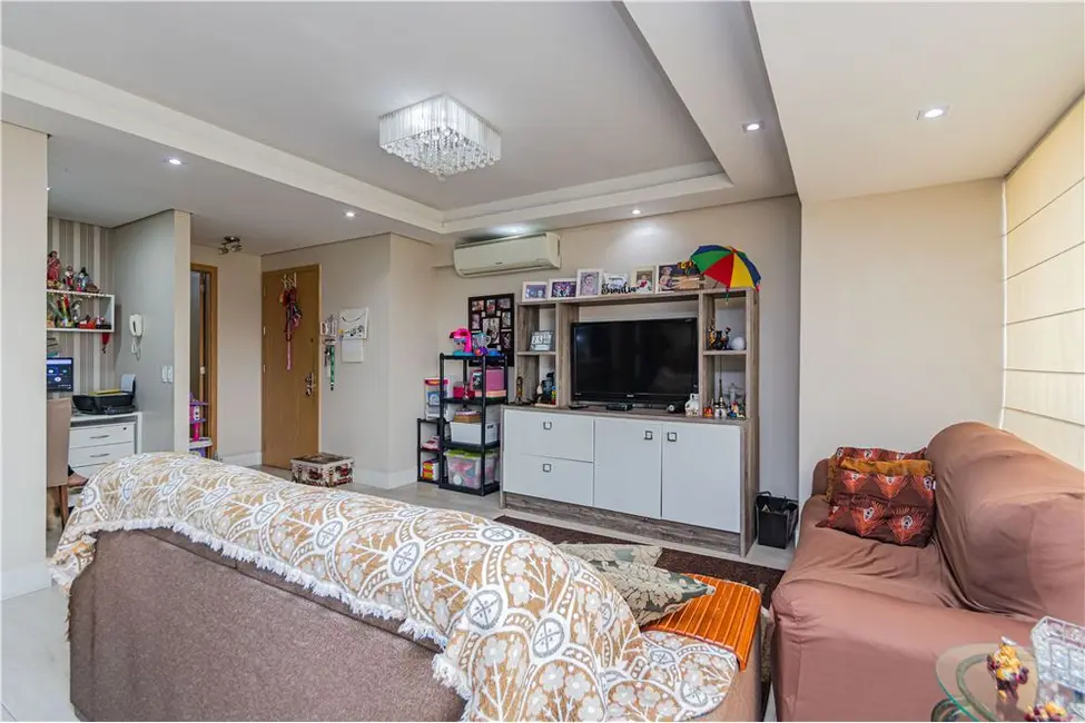 Foto 7 de Apartamento com 3 quartos à venda, 106m2 em Passo da Areia, Porto Alegre - RS