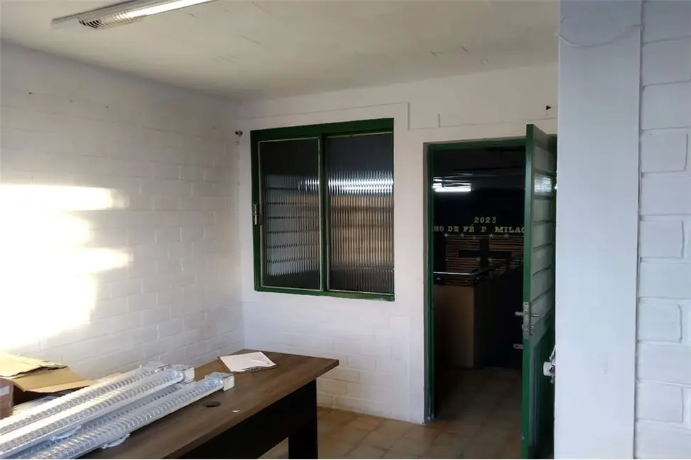 Loja à venda, 300m2 em Sarandi, Porto Alegre - RS - imagem 4 Foto 4 de Loja à venda, 300m2 em Sarandi, Porto Alegre - RS