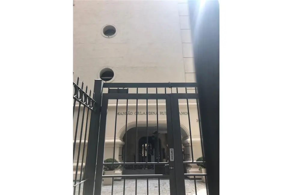 Apartamento com 3 quartos à venda, 125m2 em Higienópolis, São Paulo - SP - imagem 4 Foto 4 de Apartamento com 3 quartos à venda, 125m2 em Higienópolis, São Paulo - SP